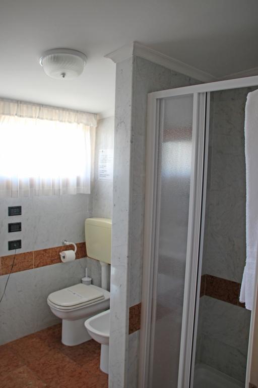 Park Hotel Villa Leon D'Oro Noventa di Piave Eksteriør bilde